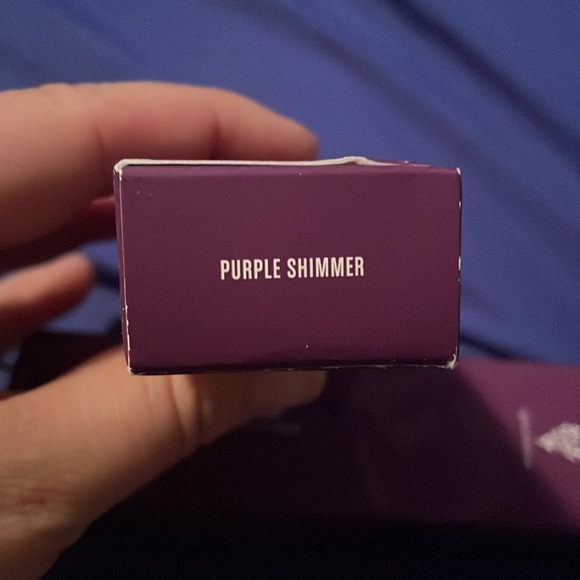 Moodstruck epic 4D purple shimmer mascara - Picture 3 of 3
